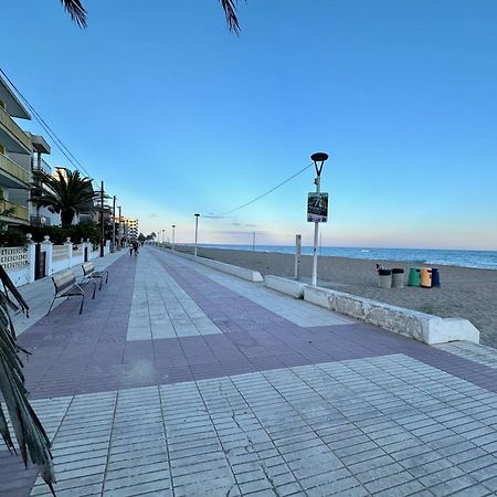 Sea Views Sanatori Beach, Barcelona كالافيل المظهر الخارجي الصورة