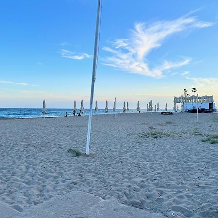 Sea Views Sanatori Beach, Barcelona كالافيل المظهر الخارجي الصورة